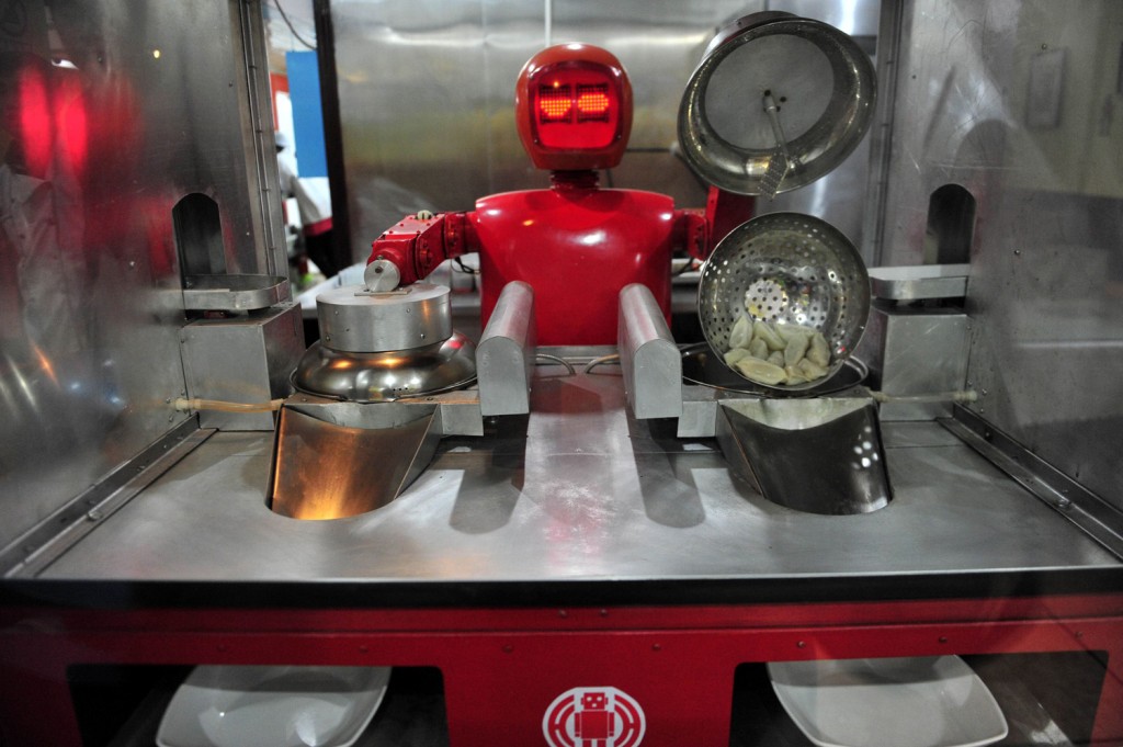 A Restaurant Run by Robots