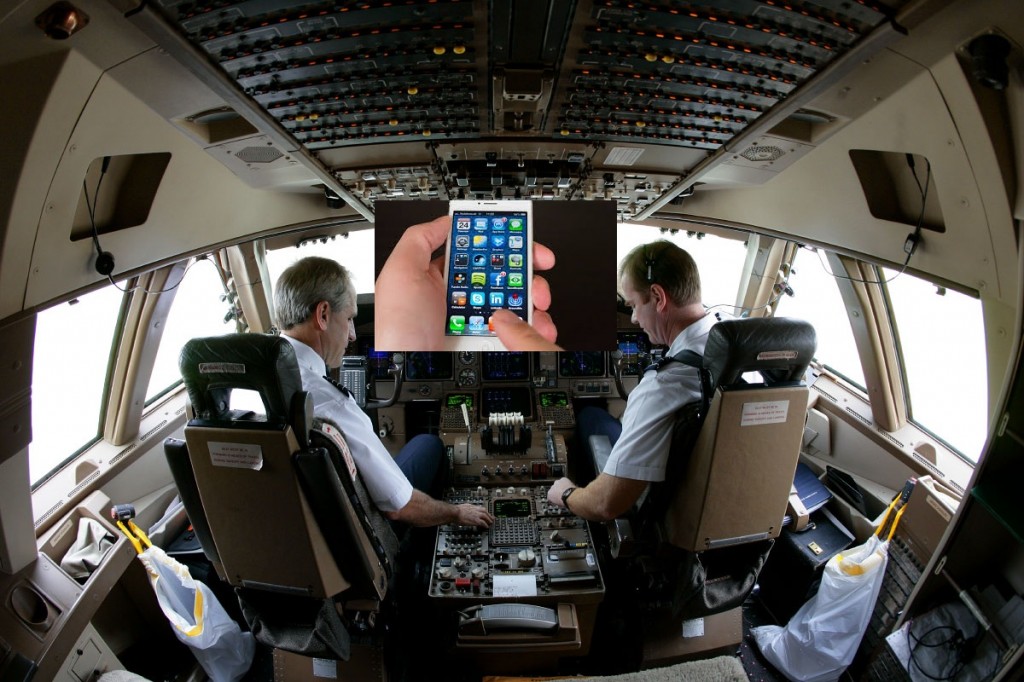 Smartphone App Could Hijack an Airplane