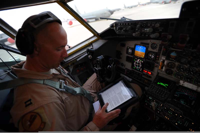 Apple iPads Saving US Air Force $5.7 Million Per Year