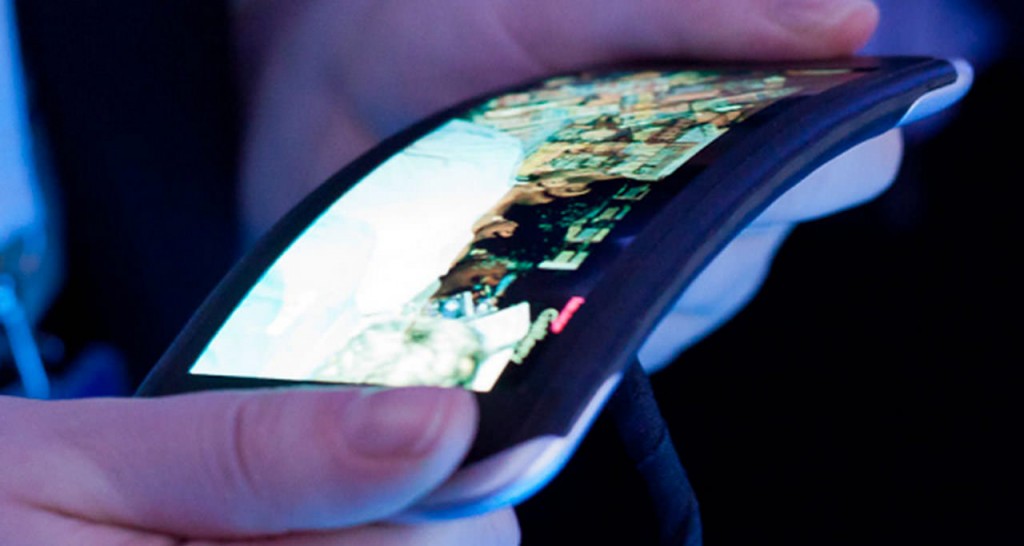 LG Flexible OLED Phones Coming This Year