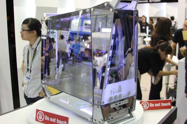 Glass desktop case by In Win
