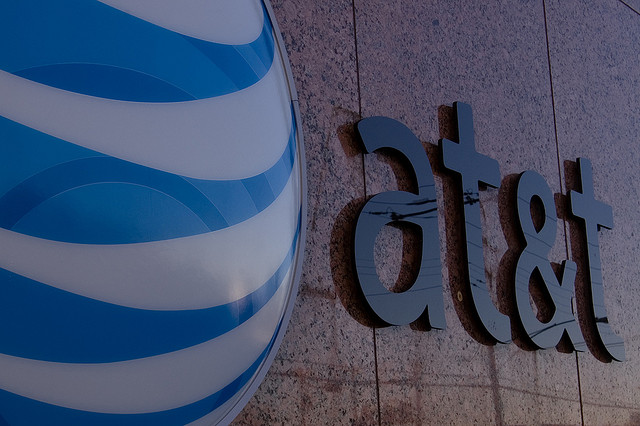 AT&T To Offer $200 Credit To T-Mobile Subscribers 