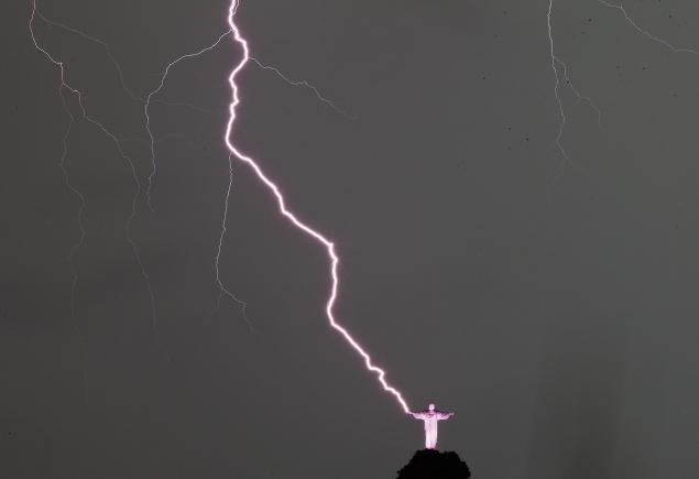 Christ The Redeemer Struck By Lightning